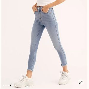 FREE PEOPLE Raw High Rise Jegging